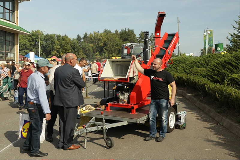 Arpal branch shredders at the AGRO PODOLE 2019 exhibition in Khmelnitsky 2 wood chippers, Wood shredders Arpal