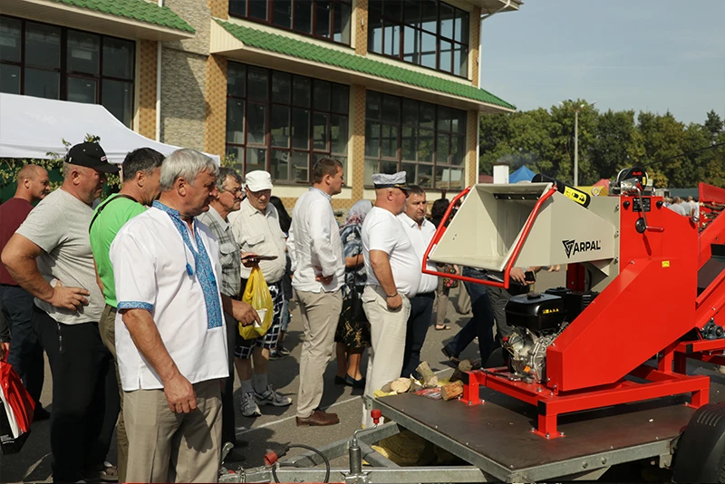 Arpal branch shredders at the AGRO PODOLE 2019 exhibition in Khmelnitsky 3 wood chippers, Wood shredders Arpal